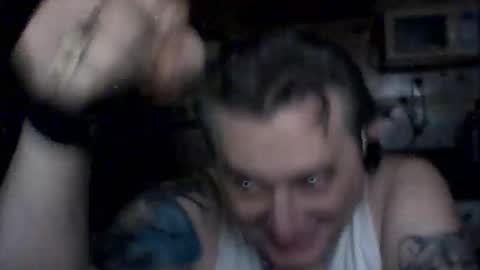 carlos712009 online show from March 22, 2026, 5:22 am