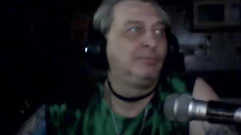 carlos712009 online show from May 4, 2026, 7:15 am