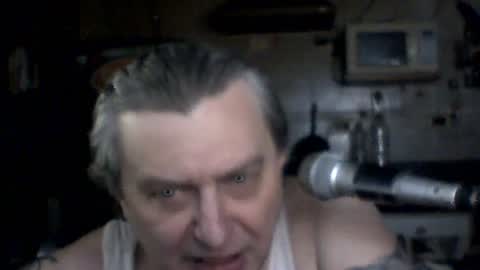 carlos712009 online show from August 3, 2026, 9:04 am