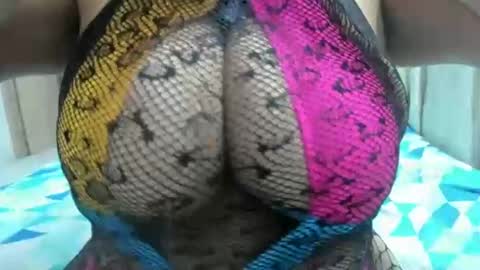Snapshot of carlos_diana chatting on February 22, 2025, 3:56 am carlos diana   online show from February 22, 2025, 3:56 am
