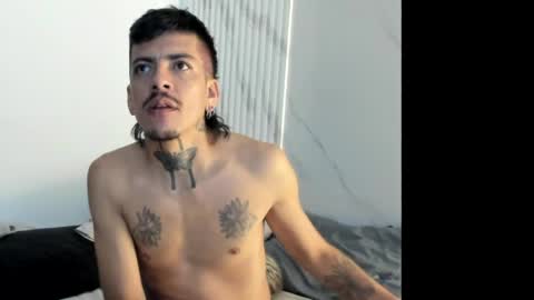 carlosroyal1789 online show from May 23, 2026, 10:52 am