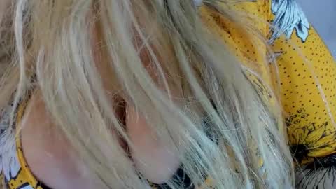 carlota_flow online show from March 24, 2026, 8:14 pm