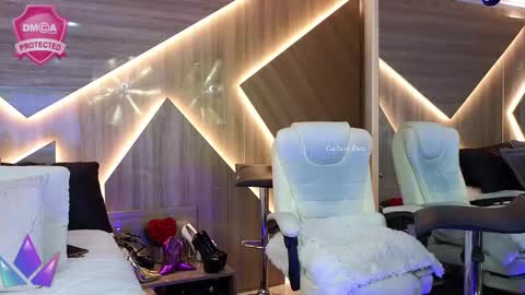 Snapshot of carlotta_ricci chatting on March 9, 2025, 10:19 pm Carla Carla I am sensual goddes and i was born for loveworshipping and enjoyment. online show from March 9, 2025, 10:19 pm