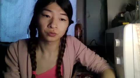 CarlyJoy online show from February 9, 2025, 12:41 pm