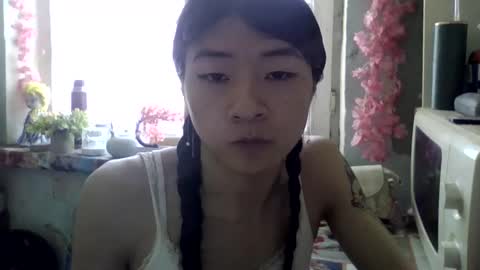 CarlyJoy online show from April 23, 2026, 10:14 am