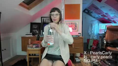 Carly Pearls online show from July 19, 2026, 2:04 am