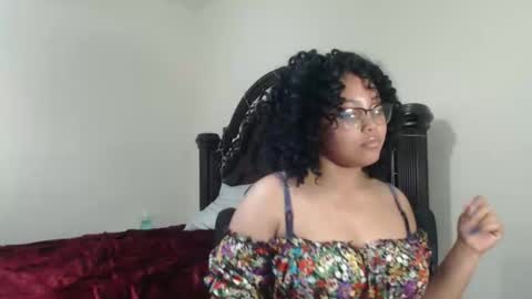 CARAMEL xoxo online show from November 22, 2025, 12:42 am