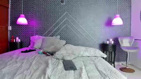 carnal_movements online show from February 3, 2026, 6:22 am