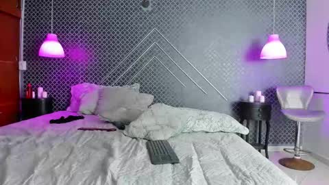 carnal_movements online show from February 3, 2026, 6:40 am