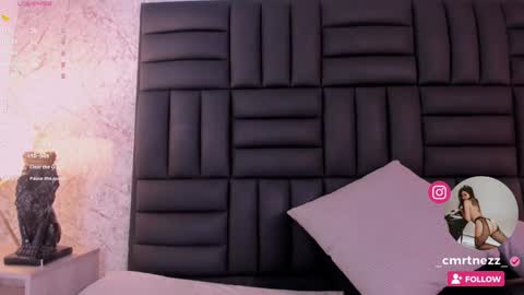 Snapshot of caro_martinezz chatting on December 14, 2024, 8:13 am    online show from December 14, 2024, 8:13 am