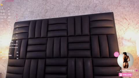 Snapshot of caro_martinezz chatting on February 6, 2025, 8:18 am    online show from February 6, 2025, 8:18 am