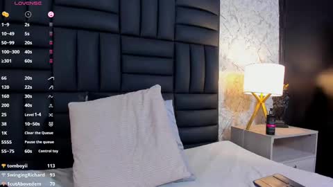 Snapshot of caro_martinezz chatting on March 8, 2025, 7:49 am    online show from March 8, 2025, 7:49 am