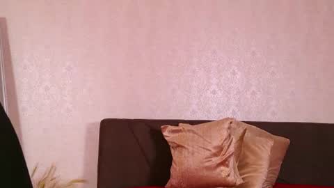 CaroJhones online show from June 18, 2026, 3:40 am