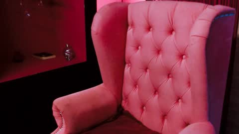 Snapshot of carol_carmen chatting on December 3, 2024, 11:13 pm Carol online show from December 3, 2024, 11:13 pm