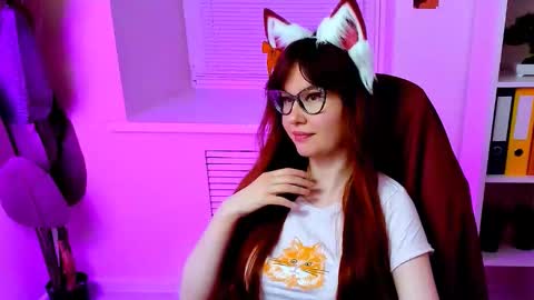 Snapshot of carol_carmen chatting on September 23, 2025, 6:11 pm Carol online show from September 23, 2025, 6:11 pm