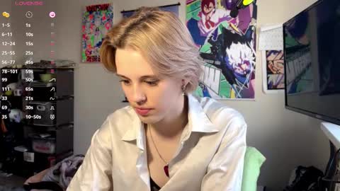 Snapshot of carolcaci chatting on March 19, 2026, 10:30 am Call me Carol online show from March 19, 2026, 10:30 am