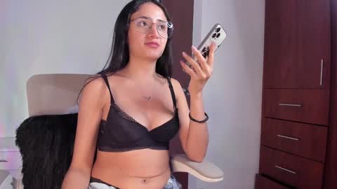 Caroline online show from December 30, 2024, 5:23 pm