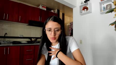 Caroline online show from February 27, 2025, 6:42 pm