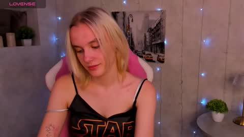 Snapshot of carolin_miller chatting on September 27, 2025, 8:30 am Carol online show from September 27, 2025, 8:30 am