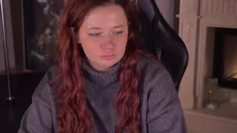 Snapshot of carolina_winter chatting on October 10, 2025, 9:19 am Mira online show from October 10, 2025, 9:19 am