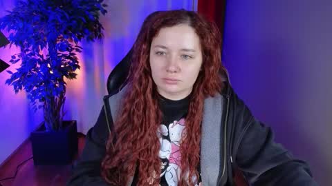 Snapshot of carolina_winter chatting on October 11, 2025, 6:45 am Mira online show from October 11, 2025, 6:45 am