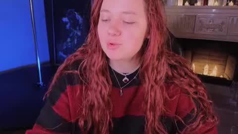 Snapshot of carolina_winter chatting on October 14, 2025, 5:41 am Mira online show from October 14, 2025, 5:41 am