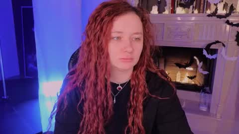 Snapshot of carolina_winter chatting on October 21, 2025, 5:08 am Mira online show from October 21, 2025, 5:08 am