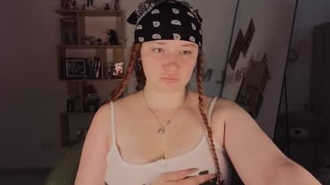 Snapshot of carolina_winter chatting on July 16, 2026, 5:46 am Mira online show from July 16, 2026, 5:46 am