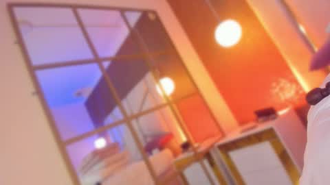 carolinaa_suarez online show from October 10, 2025, 1:54 pm