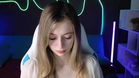 Carolina online show from December 8, 2024, 4:04 am