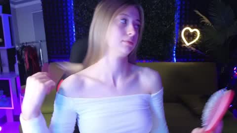 Carolina online show from December 9, 2024, 1:07 am