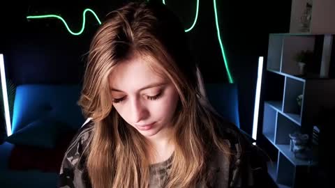 Carolina online show from January 25, 2025, 1:32 am