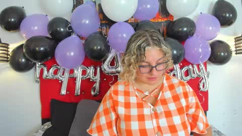 Carolina online show from October 1, 2025, 3:07 pm