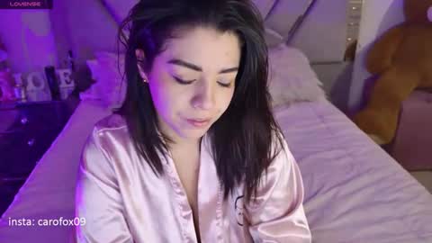caroline online show from May 7, 2026, 12:05 am