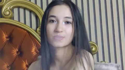 Snapshot of carolinahart chatting on June 7, 2026, 6:39 am carolinahart online show from June 7, 2026, 6:39 am