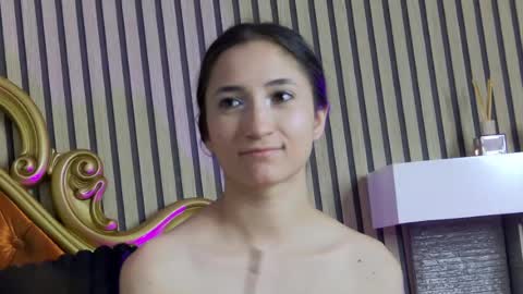 carolinahart online show from July 5, 2026, 4:52 am