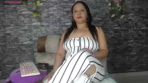 Camelia online show from September 9, 2025, 11:59 pm