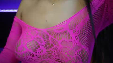 Snapshot of carolinapetra chatting on June 12, 2026, 4:44 am Mellany online show from June 12, 2026, 4:44 am