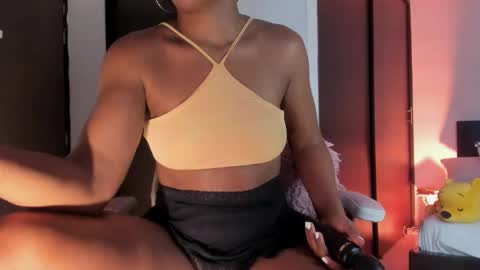 Snapshot of carolinarossees chatting on April 10, 2026, 11:31 pm CARO online show from April 10, 2026, 11:31 pm