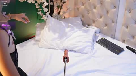 Snapshot of caroline_adams_ chatting on March 12, 2026, 10:16 pm GMT-5 1600-2230 online show from March 12, 2026, 10:16 pm