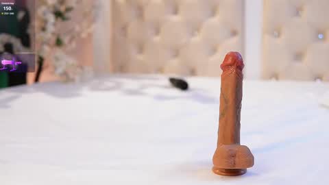 Snapshot of caroline_adams_ chatting on March 13, 2026, 10:49 pm GMT-5 1600-2230 online show from March 13, 2026, 10:49 pm