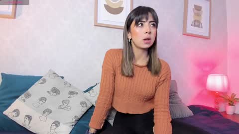  Caroline  online show from January 9, 2025, 11:58 am