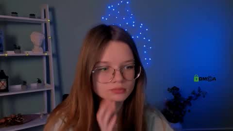 caroline_eclipse online show from December 21, 2025, 9:27 am