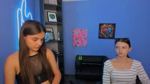 Caroline online show from May 20, 2026, 11:05 am