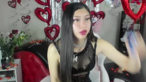 Caroline Lenox online show from February 16, 2025, 5:59 am