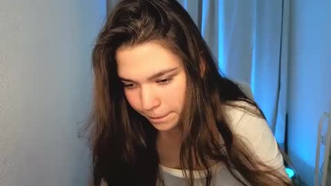 Caroline online show from September 26, 2025, 5:44 am