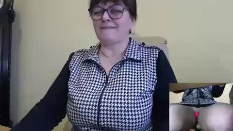 CarolineDream  online show from January 17, 2025, 9:28 am