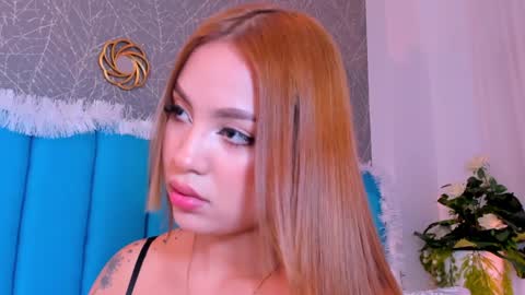 CarolineeGarcia online show from December 17, 2024, 2:55 pm