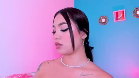 CarolineeGarcia online show from February 11, 2025, 2:13 pm