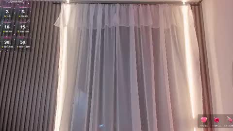 Snapshot of carolinegrace_ chatting on June 24, 2026, 10:36 am Caro online show from June 24, 2026, 10:36 am